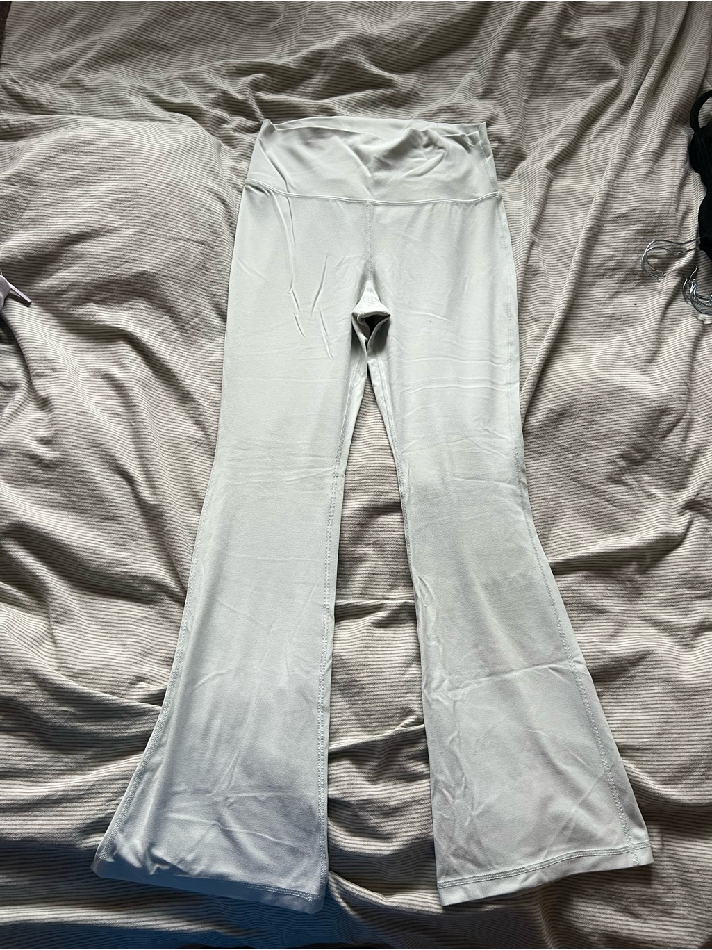 Aritzia Light Mint Green Flare Leggings